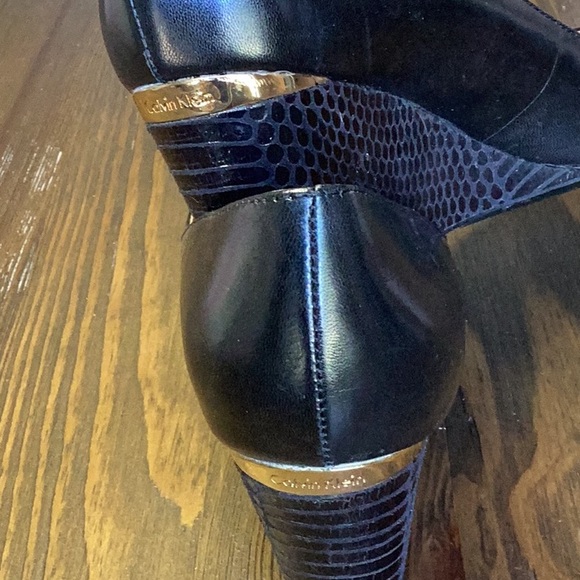 FINAL SALE PRICE Like New Calvin Klein Croc Wedges - Picture 3 of 7